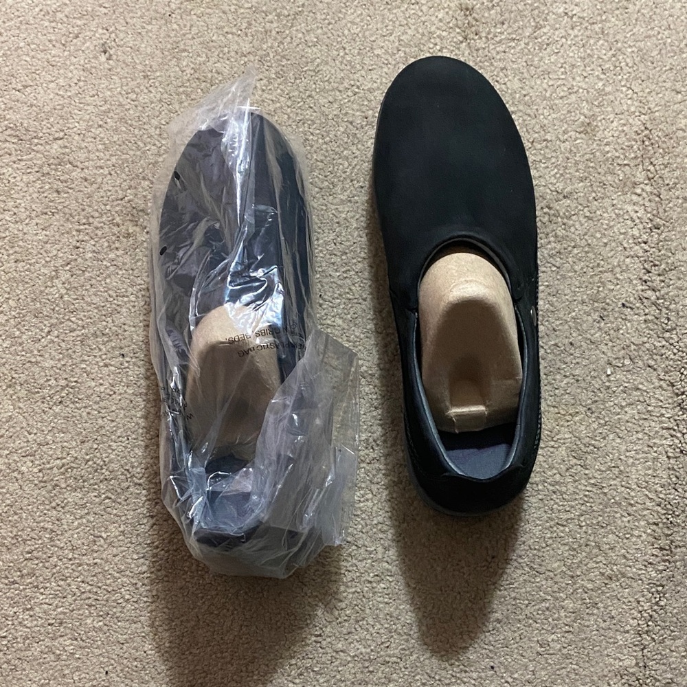 Classic Black Dansko Women’s Shoes